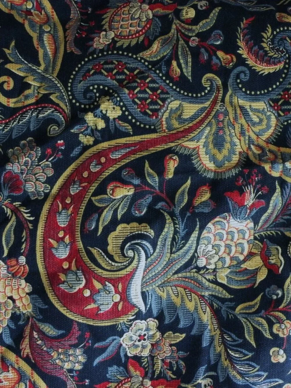 2 WAVERLY Pillow Shams Rhapsody Paisley King Size Covers 38”x 24” Blue & Gold